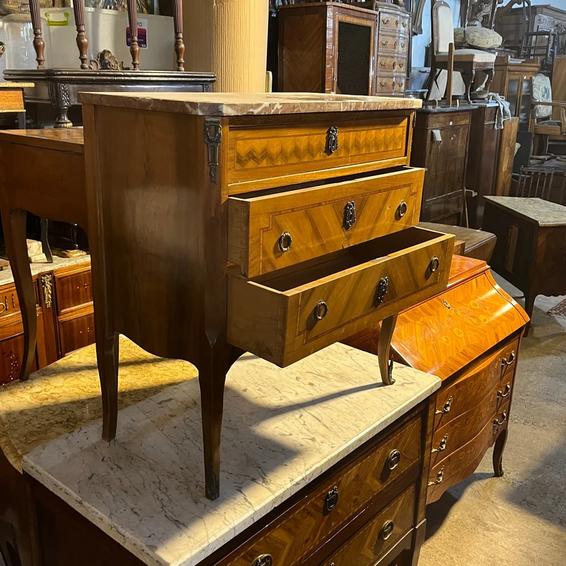 French chest of drawers in walnut and rosewood veneer, Transition style, red veined marble
