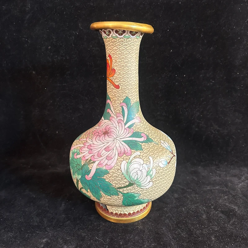 Chinese cloisonné vase in yellow enameled bronze with flowers