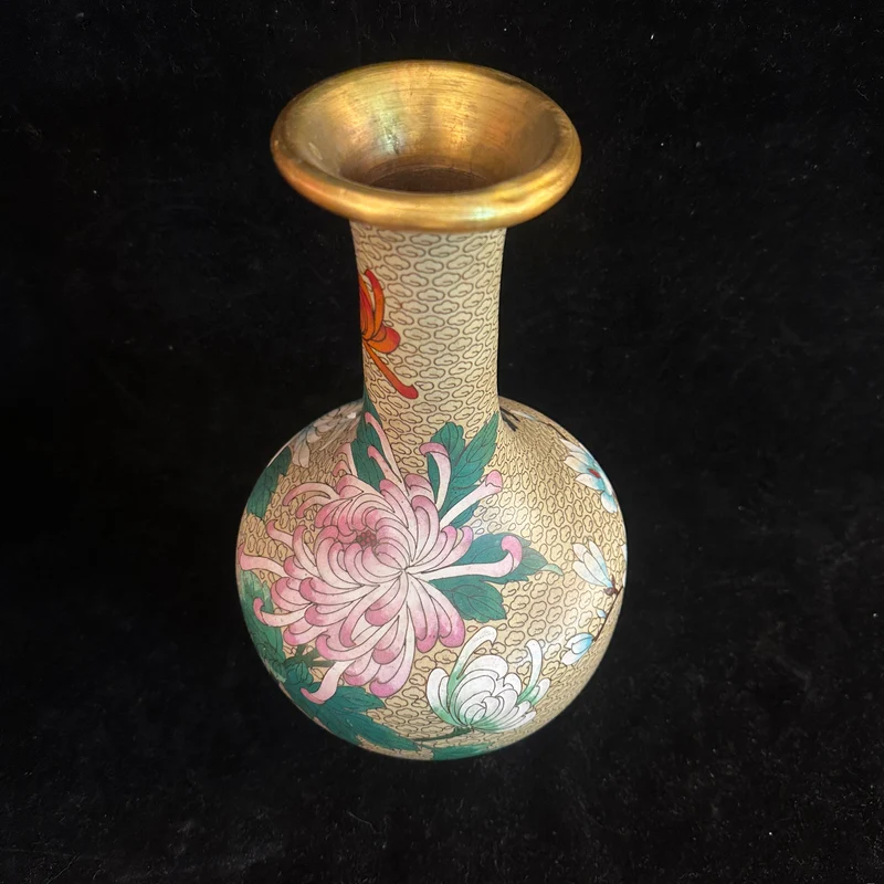 Chinese cloisonné vase in yellow enameled bronze with flowers