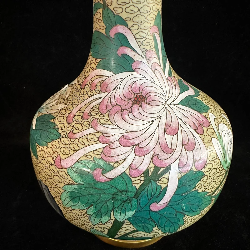 Chinese cloisonné vase in yellow enameled bronze with flowers