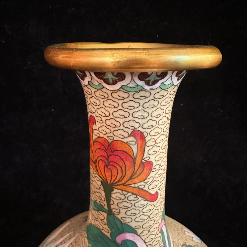 Chinese cloisonné vase in yellow enameled bronze with flowers