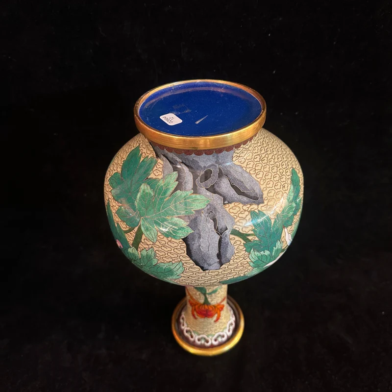 Chinese cloisonné vase in yellow enameled bronze with flowers