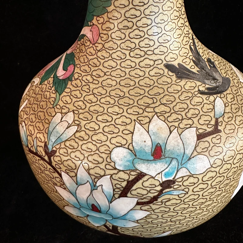 Chinese cloisonné vase in yellow enameled bronze with flowers