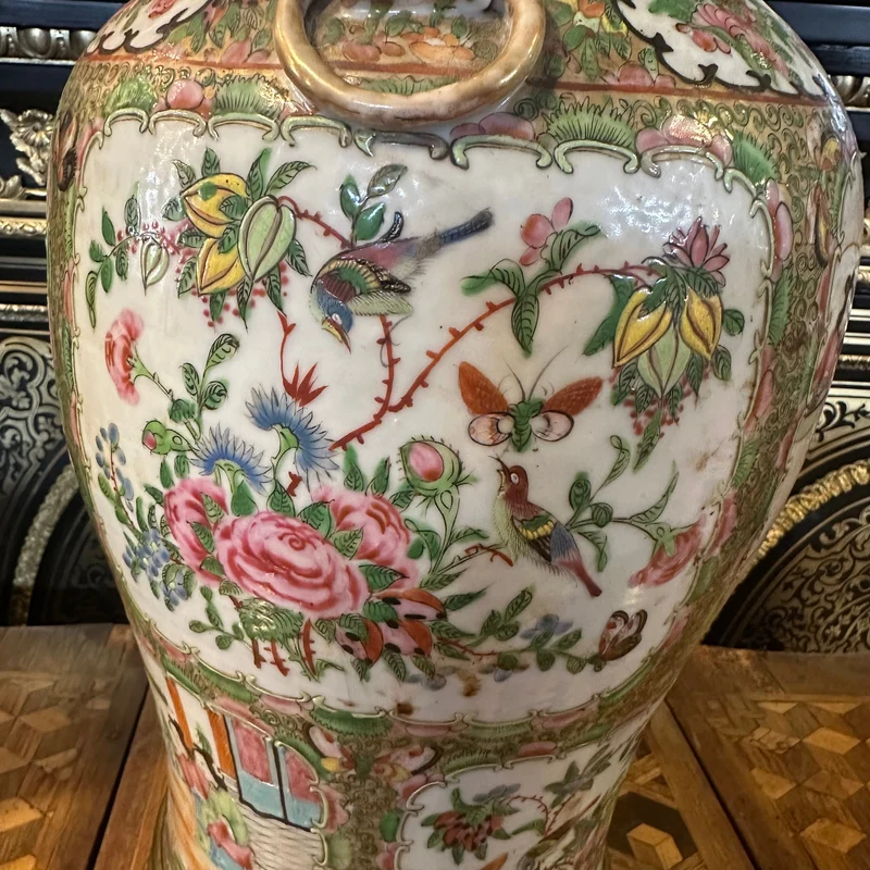 Chinese Famille Rose vase in glazed porcelain with court scenes, bronze base, 19th century