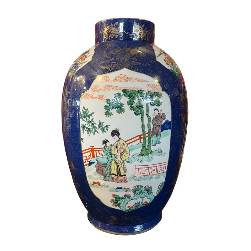 French porcelain vase with enamel decoration, Samson, 19th century.