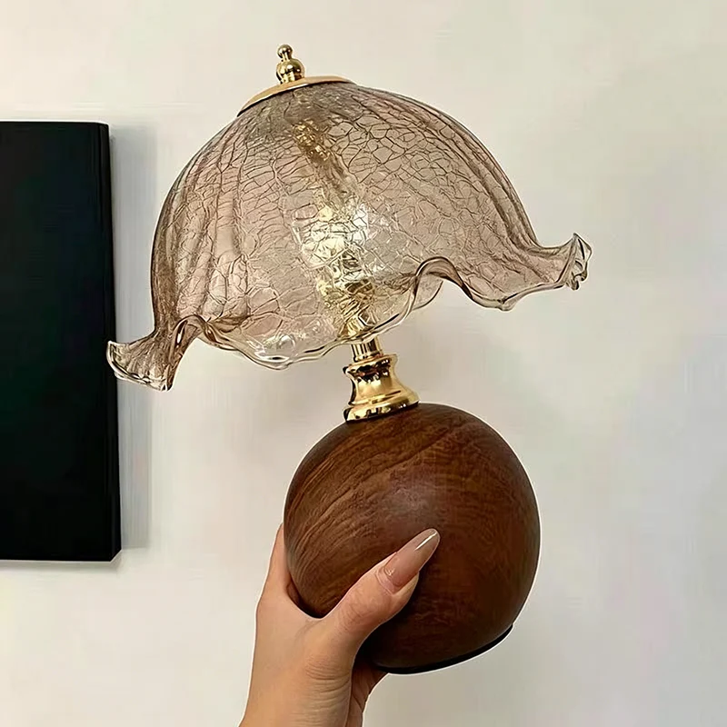 Contemporary Nordic Ceramic Iron Glass Round Flower Bud Design USB Plug-in LED Table Lamp For Bedroom