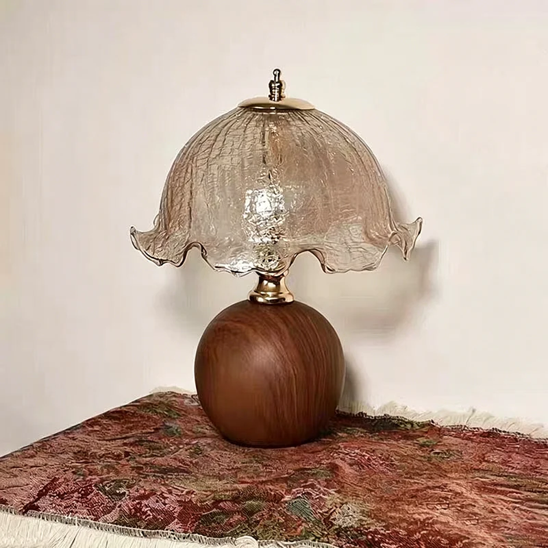 Contemporary Nordic Ceramic Iron Glass Round Flower Bud Design USB Plug-in LED Table Lamp For Bedroom