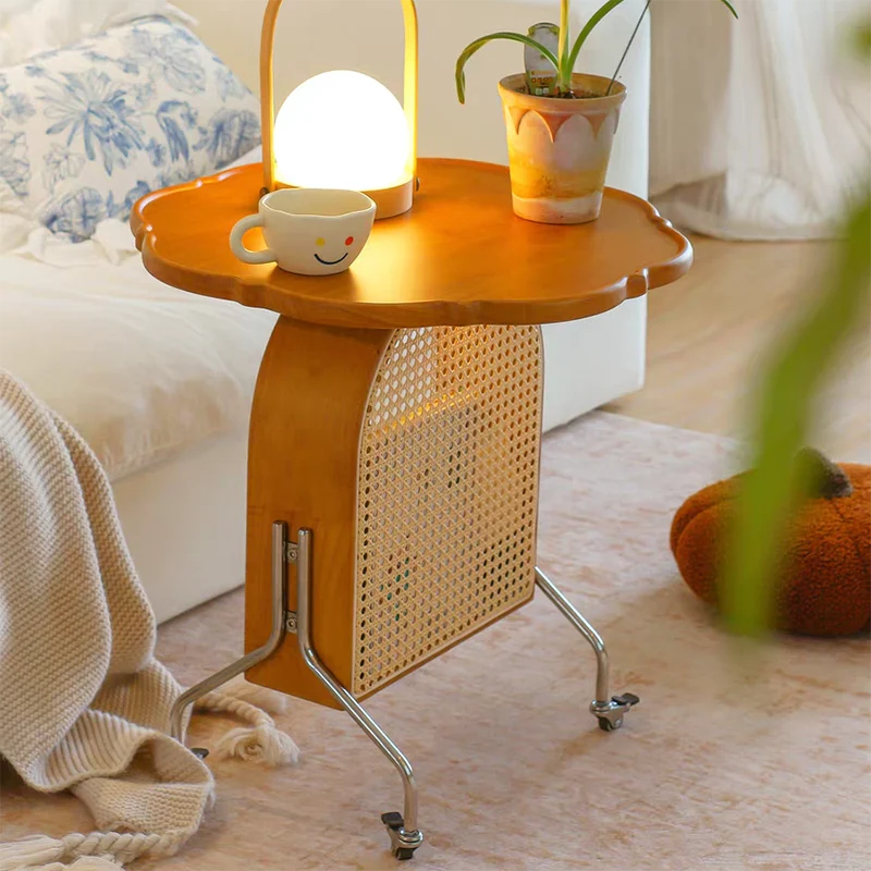 Traditional French Petal Arch Rubberwood Stainless Steel PE Rattan Weaving Movable End Table 2-Tier For Living Room