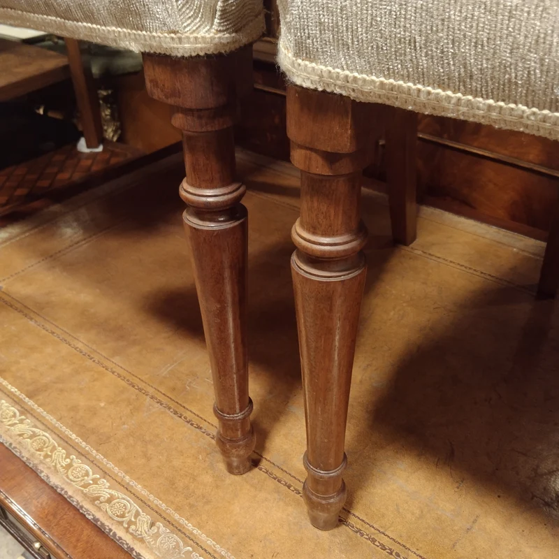 Set of English Edwardian style Maple & Co mahogany and elegant carving chairs and armchairs