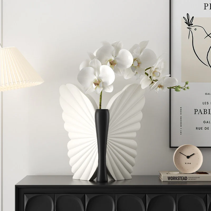 Modern Art Deco Resin Butterfly-shaped Table Decor For Living Room & Bedroom