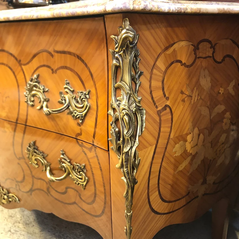 Louis XV yellow marble dresser with floral marquetry