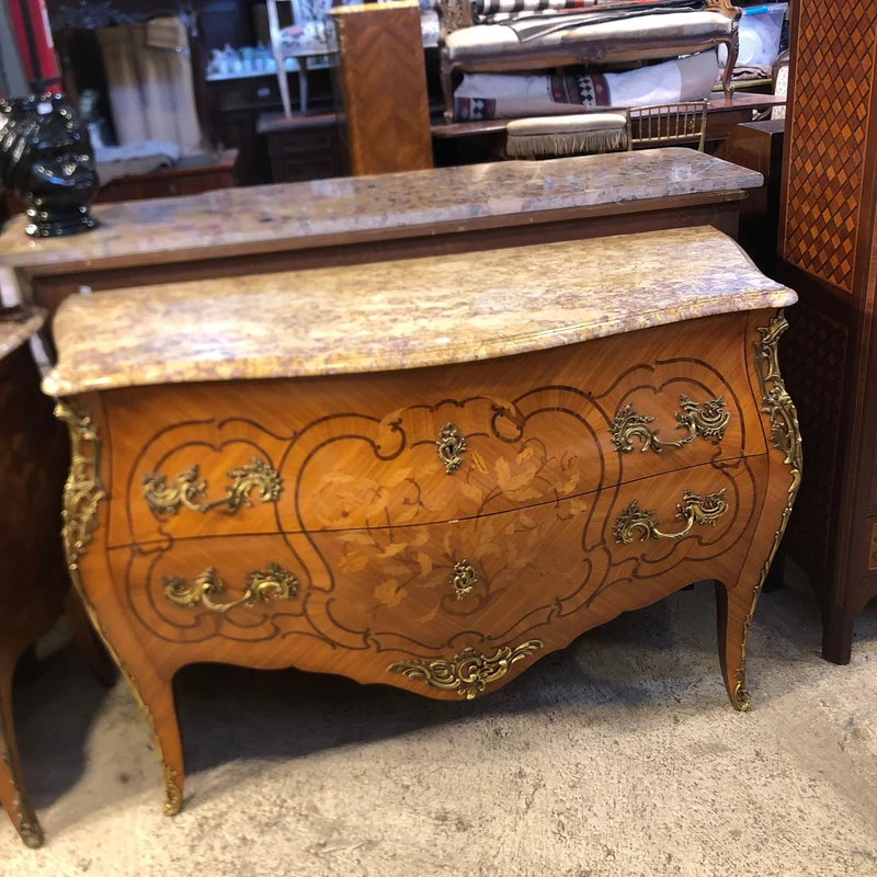 Louis XV yellow marble dresser with floral marquetry