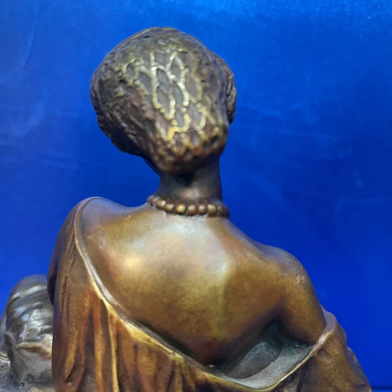Bronze figure and box 'The Immodest Washerwoman' attributed to Charles Bory (1788-1856)