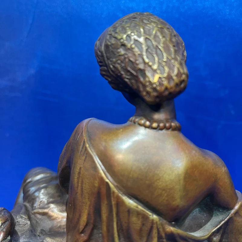Bronze figure and box 'The Immodest Washerwoman' attributed to Charles Bory (1788-1856)
