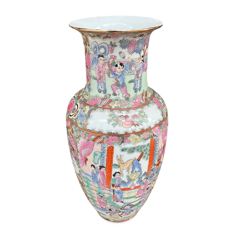 Chinese Famille Rose Medallion porcelain vase