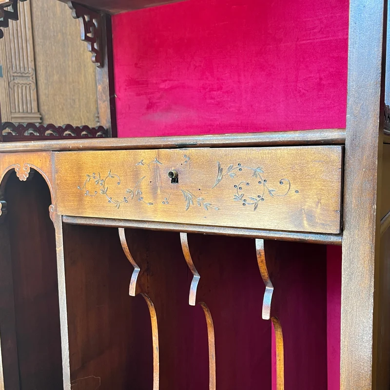 Orientalist-style musical cabinet in the style of Gabriel Viardot