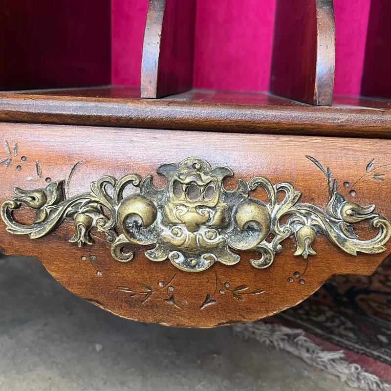 Orientalist-style musical cabinet in the style of Gabriel Viardot