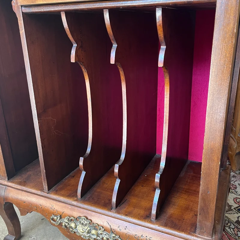Orientalist-style musical cabinet in the style of Gabriel Viardot