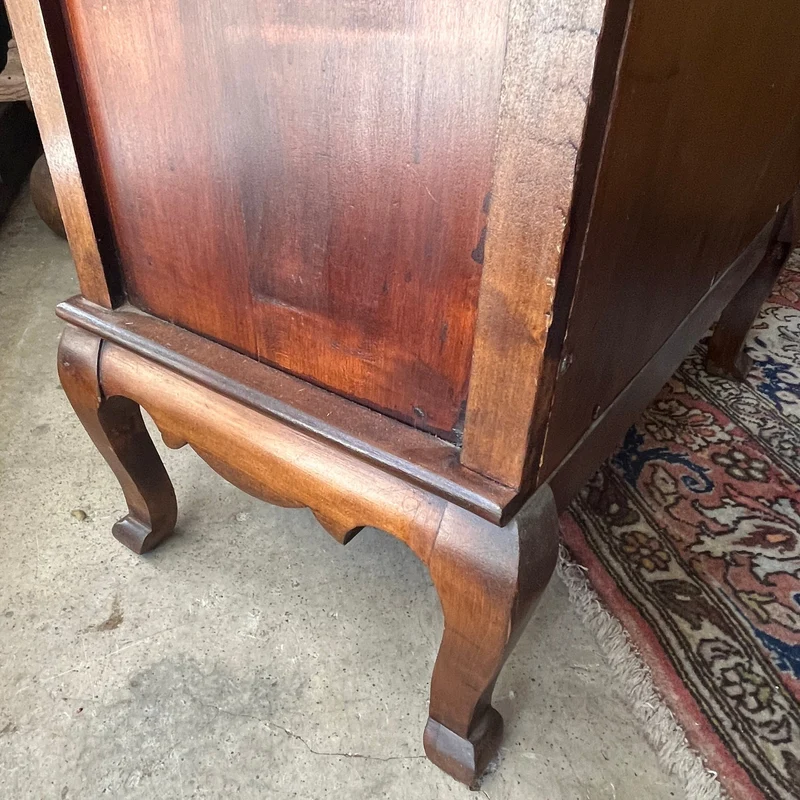 Orientalist-style musical cabinet in the style of Gabriel Viardot