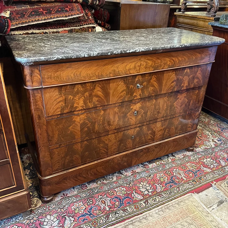 French mahogany and black marble chest of drawers