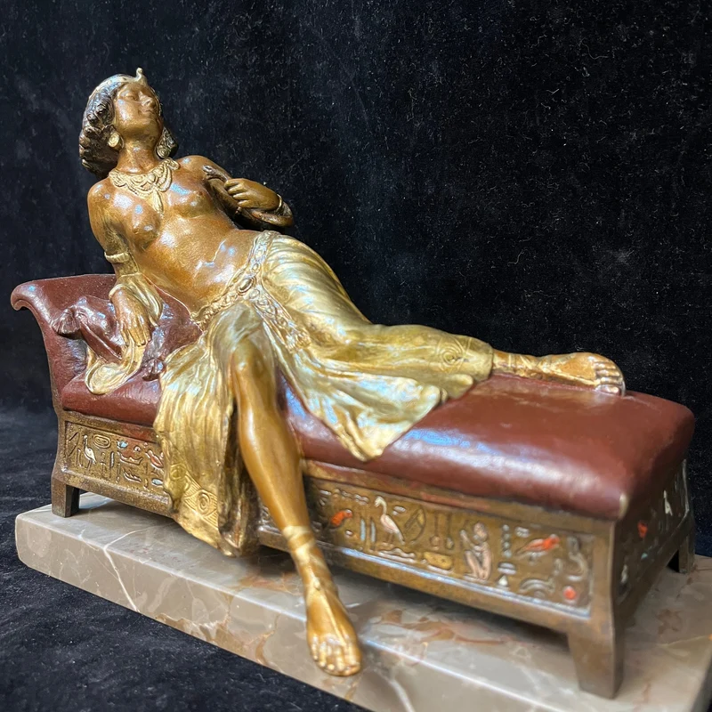 Bronze sculpture of Cleopatra by Franz Bergmann, signed (Nam Greb)