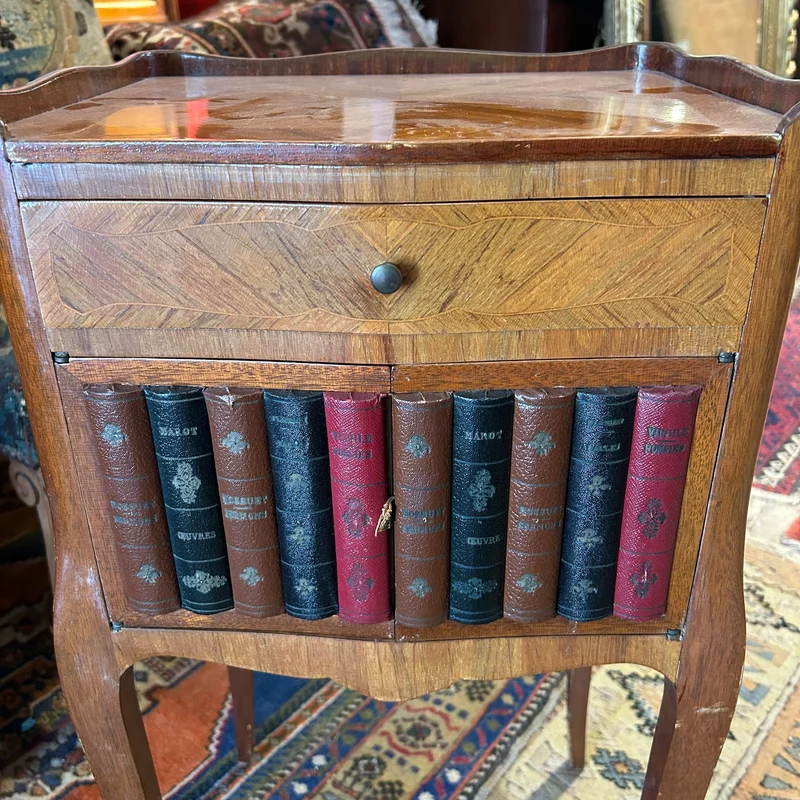 Louis XVI nightstand with bronze plating and trompe l'oeil book cover