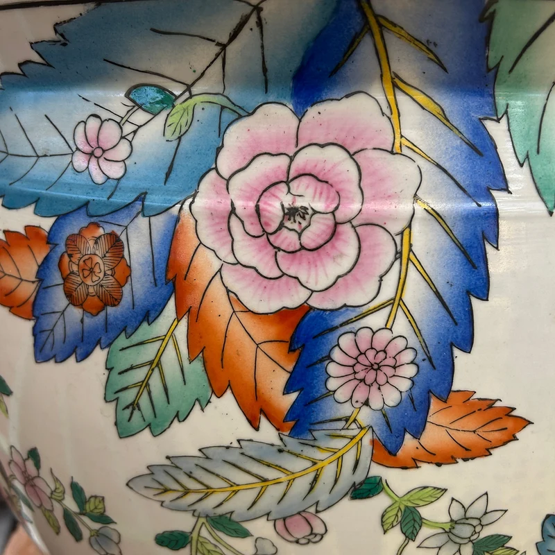 Large pair of mid-20th century Chinese porcelain fishbowls in a floral style