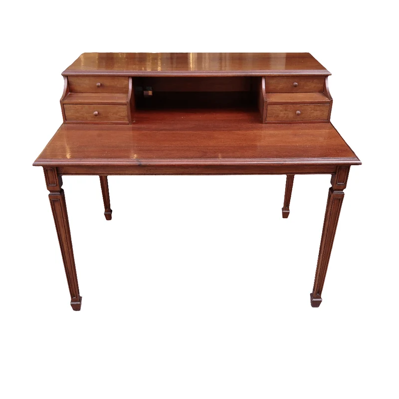 Elegant English Regency-style mahogany desk
