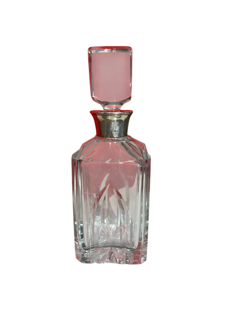 Crystal decanter with silver neck