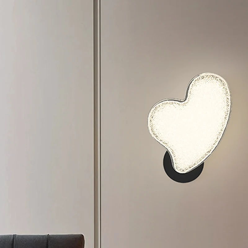 Contemporary Nordic Hardware Acrylic Heart-Shaped LED Wall Sconce Lamp For Living Room & Bedroom