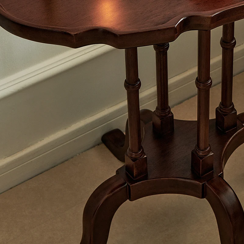 Traditional Chinese Rubberwood Scalloped Curved Side Table With 1 Tier For Living Room