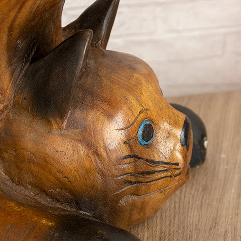 Contemporary Creative Solid Wood Cat Design Side Table For Living Room - Hand-Carved Accent Table In Natural Wood