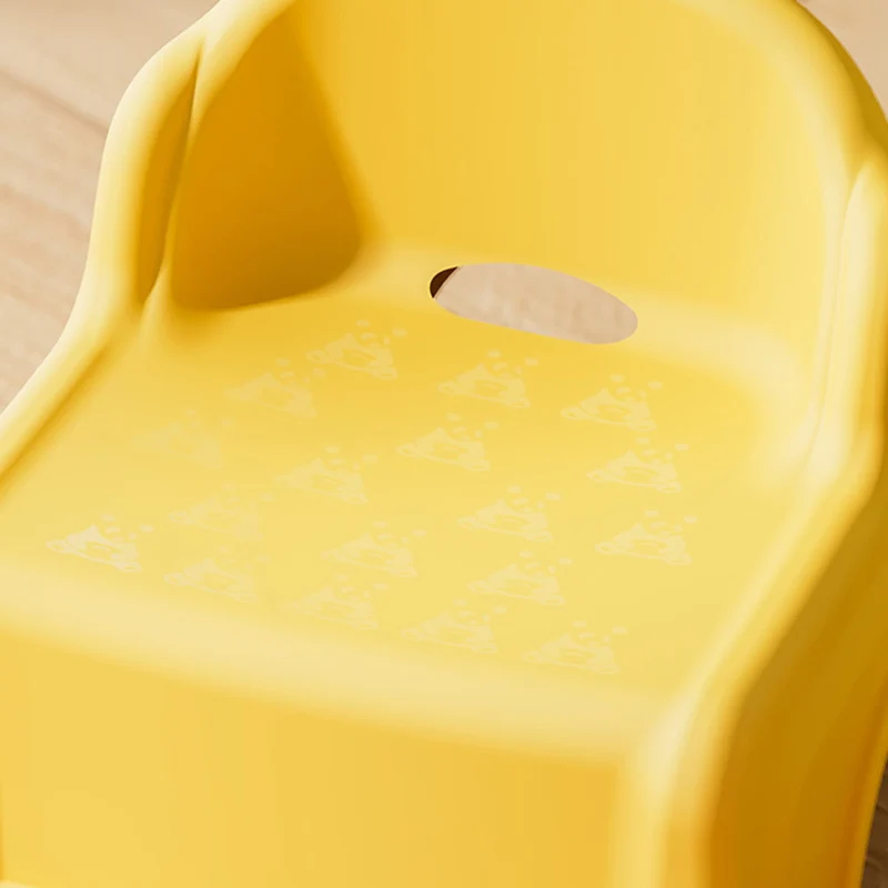 Modern Minimalist Kids Curved PP PVC Low Stool Backrest Armless For Living Room