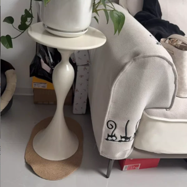 Contemporary Scandinavian Iron Round Gourd-Shaped Side Table 1-Tier For Living Room