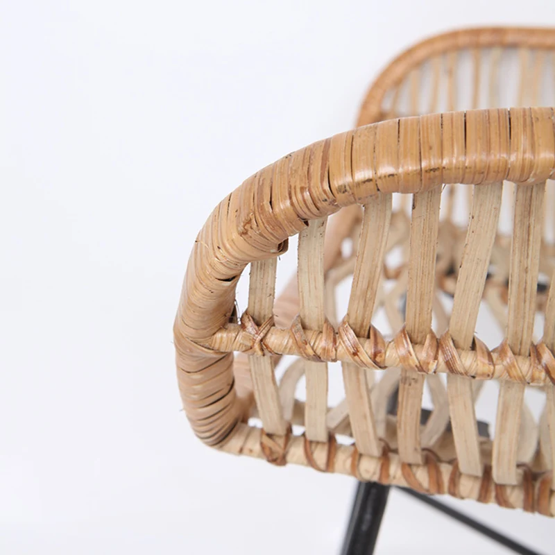 Ergonomic Natural Rattan Armchair - Rust-Proof Iron Frame Cool Seating Chair For Living Room