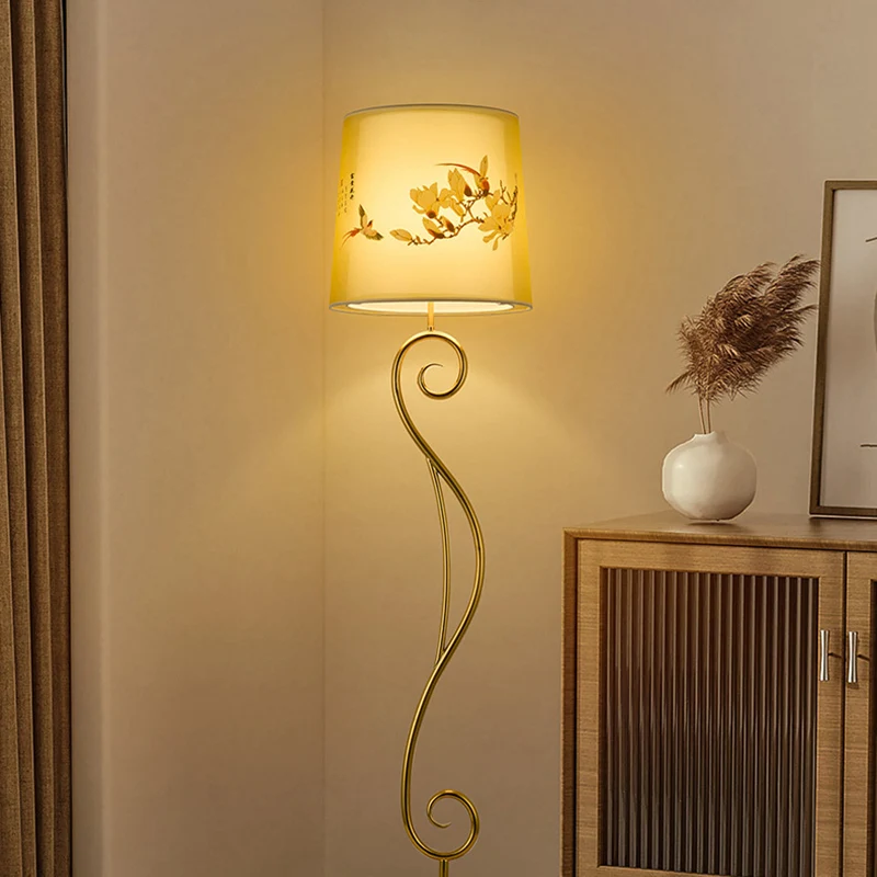 Traditional Chinese Iron Fabric Lantern 1-Light Standing Floor Lamp For Living Room