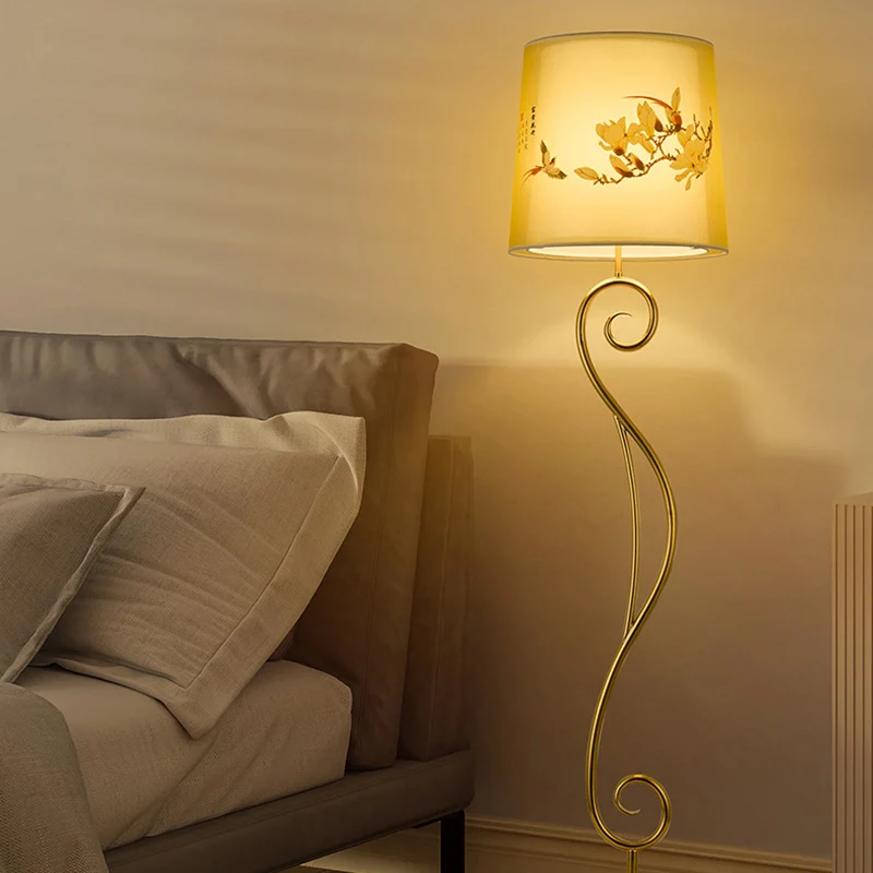 Traditional Chinese Iron Fabric Lantern 1-Light Standing Floor Lamp For Living Room