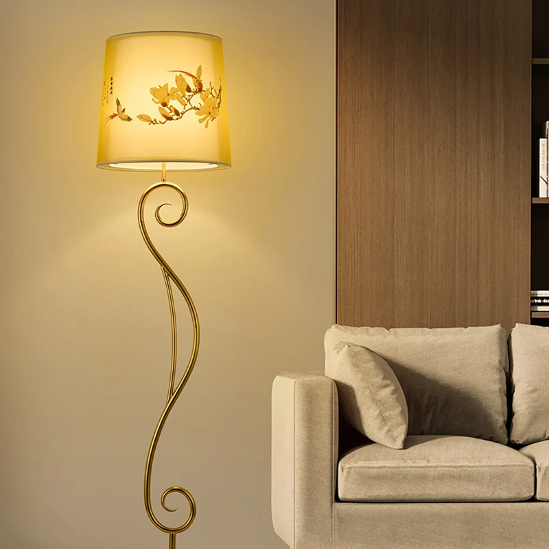 Traditional Chinese Iron Fabric Lantern 1-Light Standing Floor Lamp For Living Room