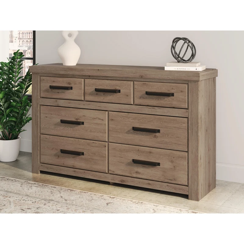 Signature Design by Ashley Oliandon 7-Drawer Dresser PCB2844-31