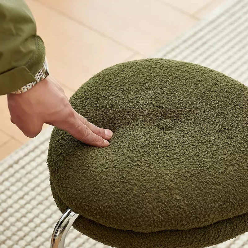 Modern Minimalist Rounded-edge Sherpa Fabric Metal Vanity Stool With Double-layer Cushion For Bedroom