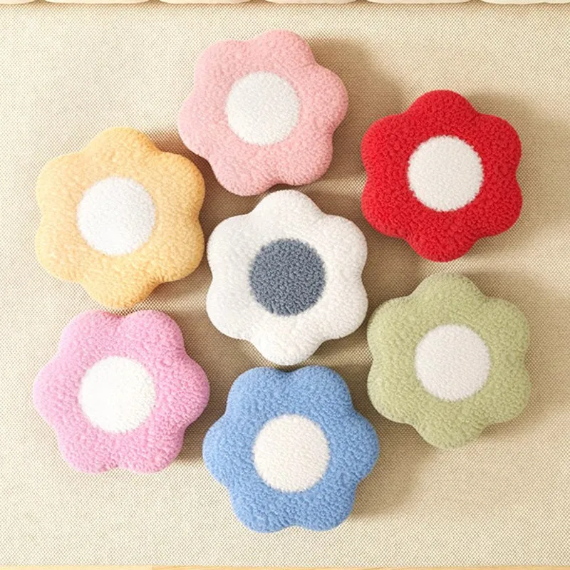 Contemporary Creative Kids Lamb Fleece Flower-Shaped Stackable Low Stool Backless Armless Design For Living Room & Bedroom