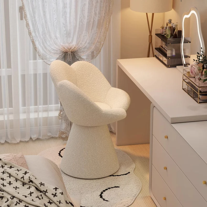 Contemporary Scandinavian Lamb Fleece Fabric Wood Sponge Round Petal-Shaped Swivel Backrest Armrest Vanity Stool For Living Room & Bedroom