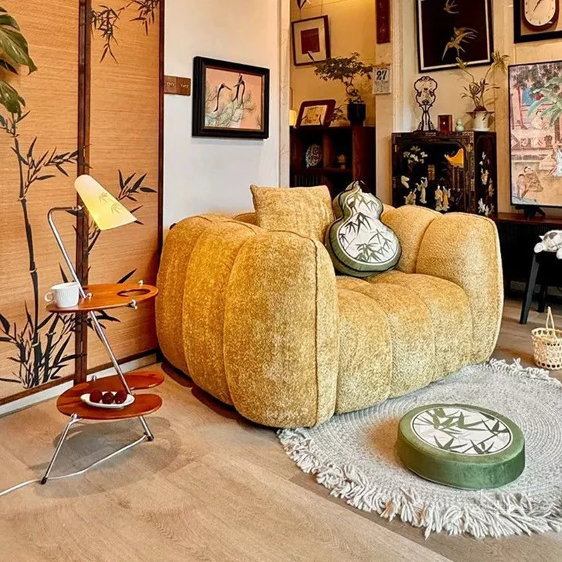 Traditional French Pumpkin-Shaped Alpaca-like Fabric Pine Wood Accent Chair Backrest Armrest For Living Room