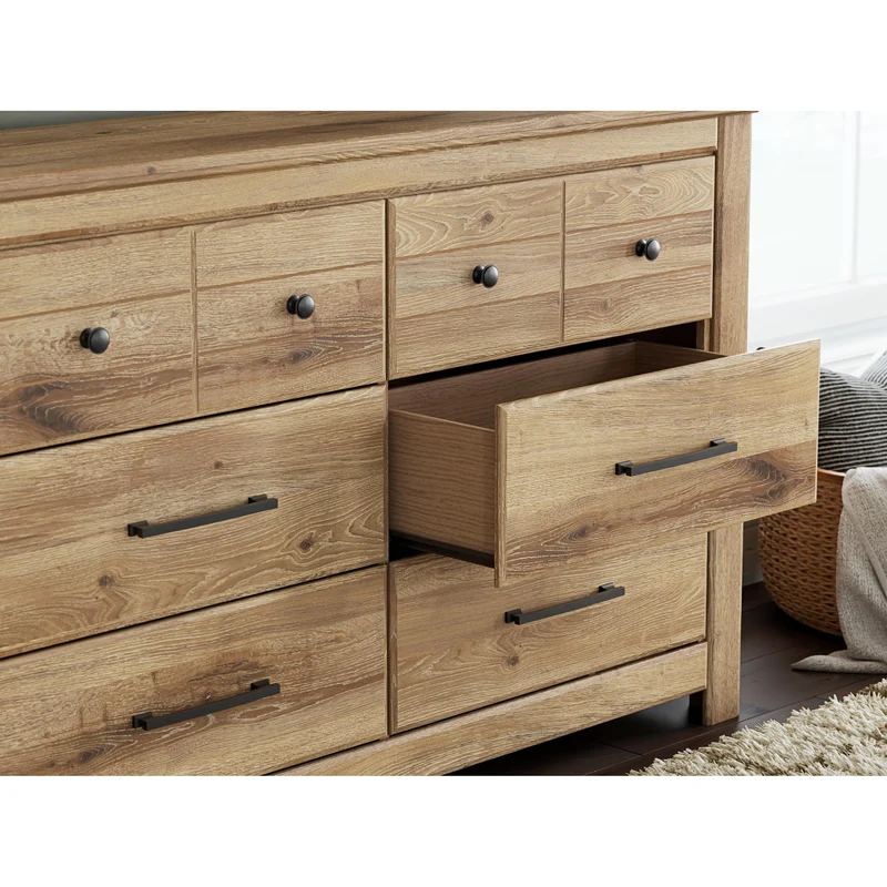Signature Design by Ashley Makidern PCB1170-31 Six Drawer Dresser