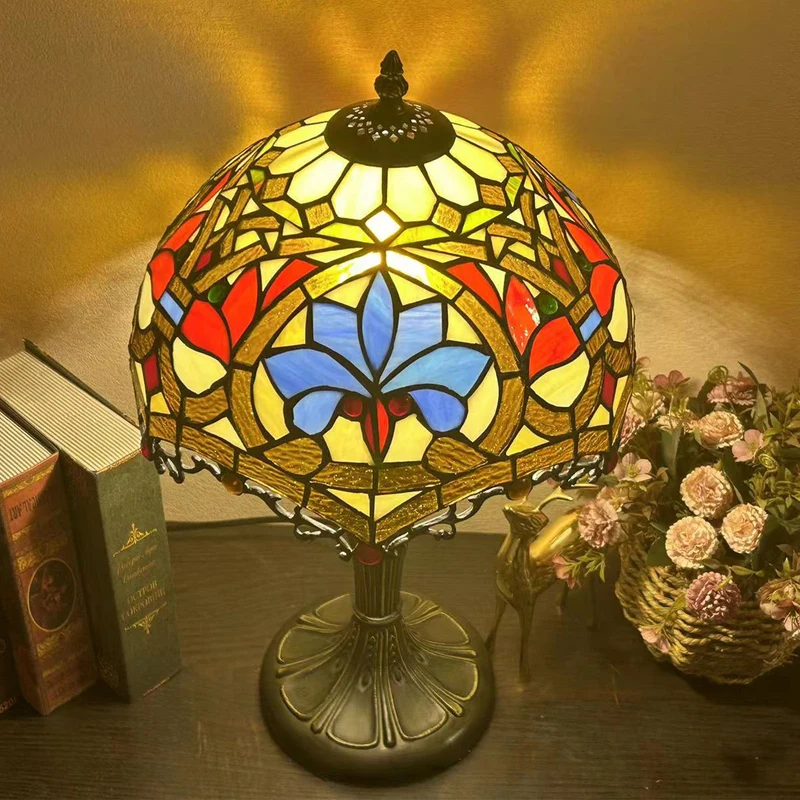 Traditional Tiffany Metal Glass Dome Grape Flower Dragonfly Butterfly 1-Light Table Lamp For Bedside