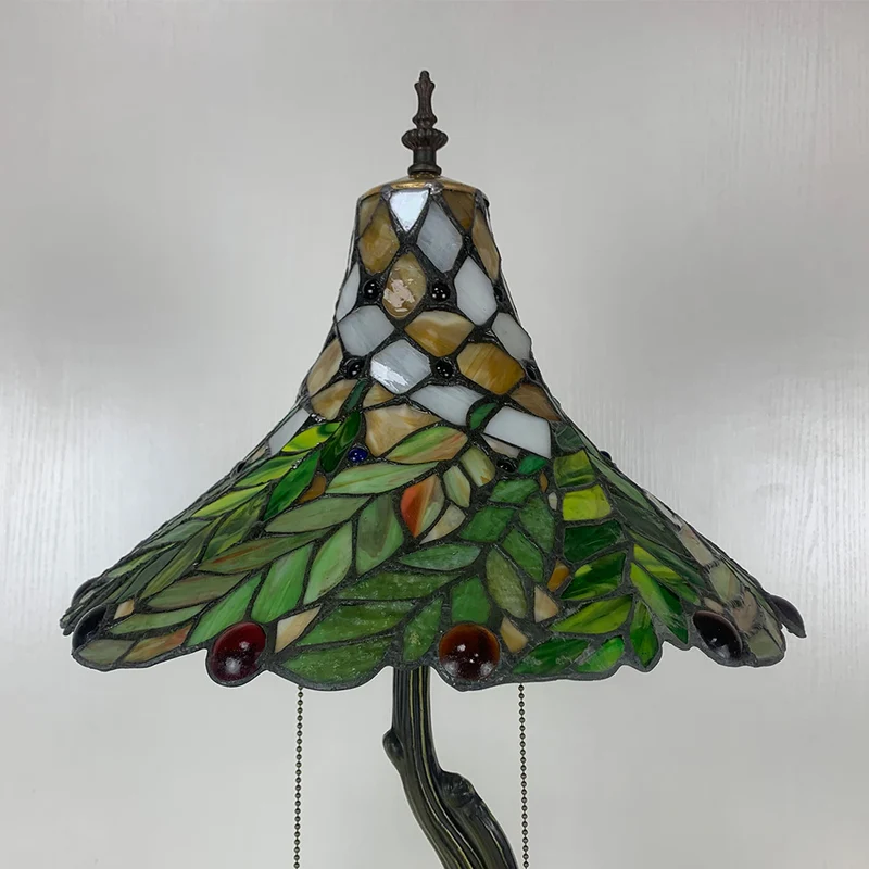 Traditional Tiffany Alloy Glass Horn Flower Leave 2-Light Table Lamp For Bedside