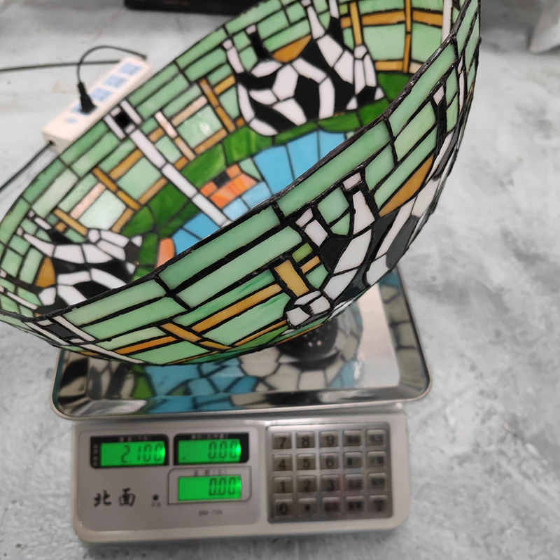 Traditional Tiffany Resin Glass Dome Grape Cow Diamond Pretty Woman Base 2-Light Table Lamp For Bedside