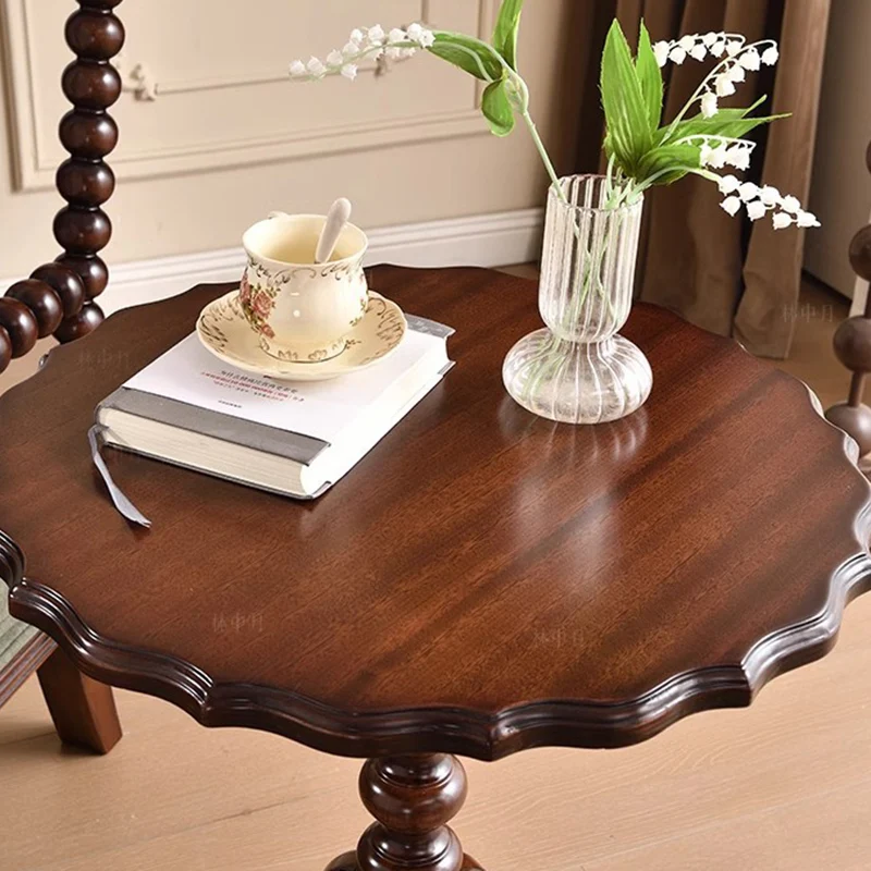 Traditional European Round Plywood Rubberwood Side Table For Living Room