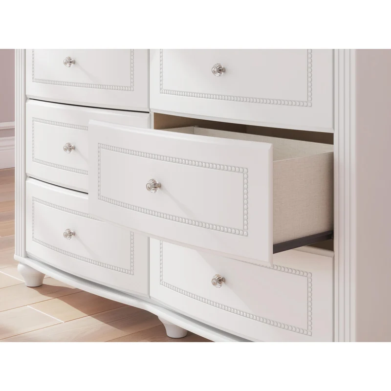 Signature Design by Ashley Kozlani 6-Drawer Dresser PCB1819-21