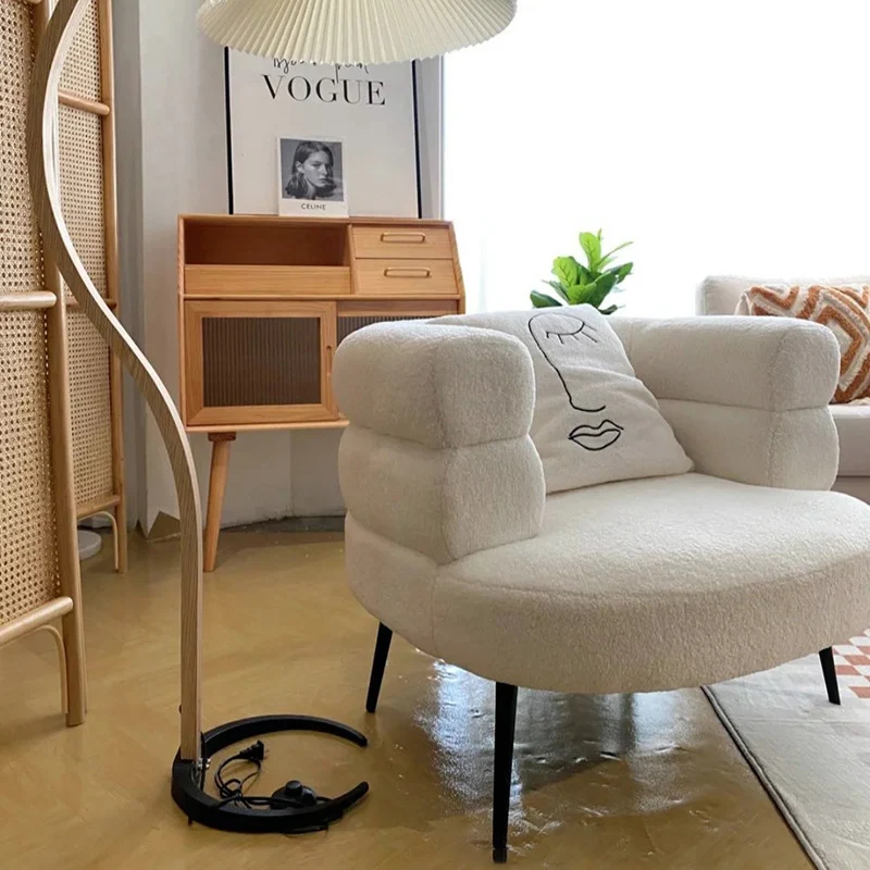 Contemporary Scandinavian Sherpa Fabric Carbon Steel Curved Oval Accent Chair Backrest And Armrests For Living Room